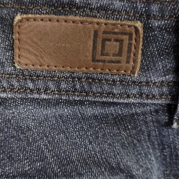 Liz Claiborne Slim Power Crop Fit 20W Deep Blue Denim Capri - Picture 7 of 9